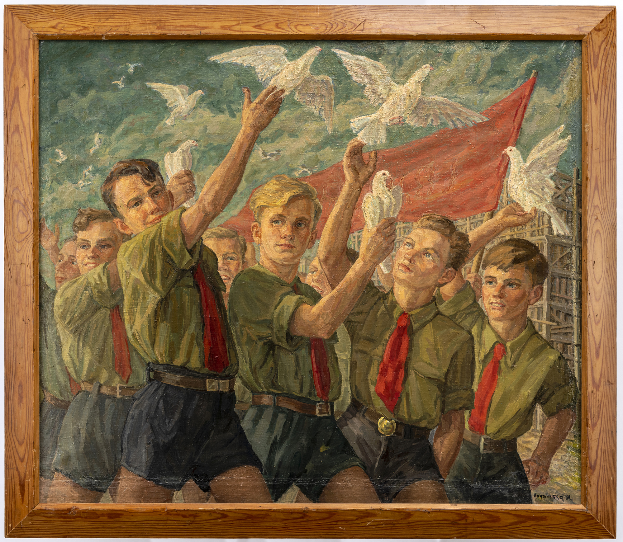 Halina Kowalska-Krysińska, Manifestacja pokojowa młodzieży, ok. 1951, olej, płótno, nr inw. MPK/SW/1409 Obraz namalowany farbami olejnymi, około 1951 roku, autorstwa Haliny Kowalskiej-Krysińskiej, zatytułowany Manifestacja pokojowa młodzieży. Grupa młodych chłopców z wzniesionymi do góry rękami, z których wypuszczają białe gołębie. Chłopcy ubrani są w szarobrązowe, krótkie spodenki, zielone koszule z podwiniętymi rękawami i czerwone krawaty. W tle niebieskozielone niebo z jaśniejszymi chmurami.
