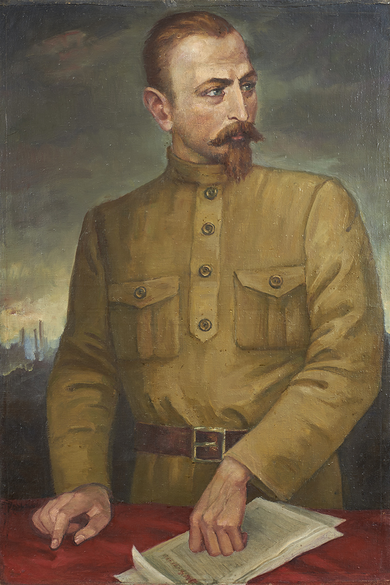 6. Janina Paszkowska, „Portret Dzierżyńskiego”, ok. 1951, olej, płótno, wymiary 100 x 69 cm; nr inw. MPK/SW/918 Obraz autorstwa Janiny Paszkowskiej, namalowany około 1951 roku farbami olejnymi na płótnie, pod tytułem „Portret Dzierżyńskiego”. Przedstawia mężczyznę w ujęciu do bioder, na wprost, głowa zwrócona en trois quarts w prawo, o różowawej karnacji, z niebieskimi oczami pod brązowymi brwiami, wydatnym nosem i różowymi ustami. Brązowe włosy ma zaczesane do tyłu, bujne wąsy i małą bródkę. Ubrany jest żółtozieloną bluzę, ściągniętą brązowym pasem. Stoi za trybuną nakrytą czerwonym suknem, wsparty na niej rękami (lewa dłoń trzyma na pliku zapisanych kartek). W tle brązowo-fioletowy krajobraz i ciemne, brązowo-fioletowo-błękitne niebo, u dołu rozbielone.