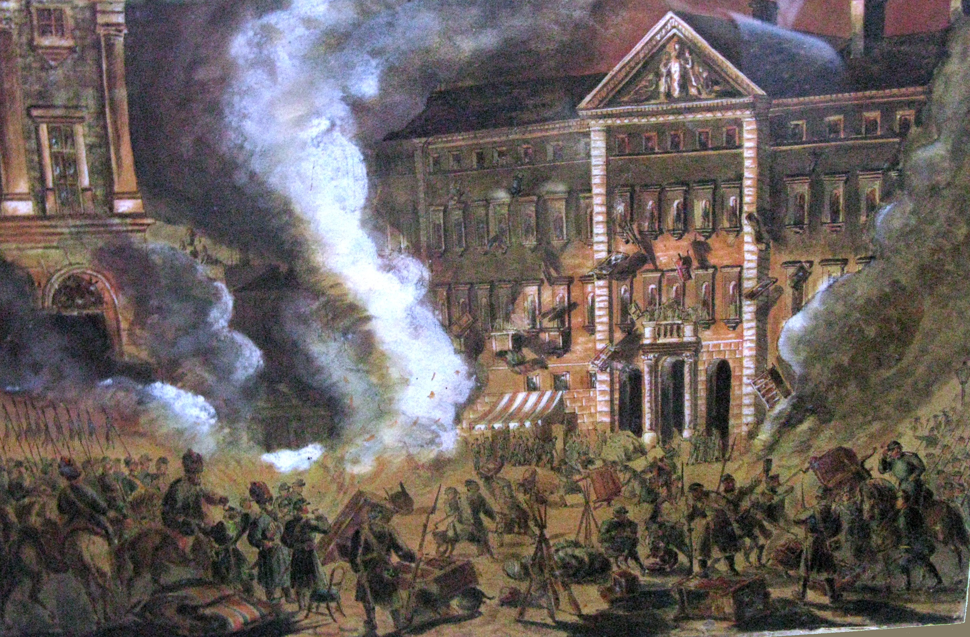Wojsko rosyjskie demoluje Pałac Zamoyskich po zamachu na Berga; autor nieznany; źródło: https://commons.wikimedia.org/wiki/File:Russian_Imperial_Army_demolishing_Zamoyski_Palace_in_Warsaw_after_assassination_attempt_1863_1.png (dostęp z dnia 18.01.2023) Obraz olejny, przedstawiający scenę plądrowania pałacu Zamoyskich przy ulicy Nowy Świat w Warszawie przez żołnierzy rosyjskich w 1863 r. Na pierwszym planie tłum żołnierzy z bronią palną zakończoną bagnetami, w tle budynek pałacu, w którego okien wyrzucane są meble i inne sprzęty domowe. Na placu przed budynkiem płonące stosy.